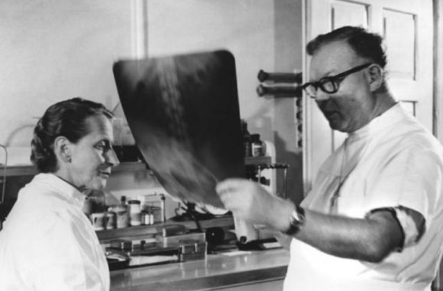 Verneris Forsmanas, širdies kateterizacijos pradininkas, savo kolegų Vokietijoje buvo nesuprastas.