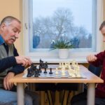 Panevėžietis istorikas Juozas Brazauskas ne tik yra puikiai pažįstamas akademinei istorikų bendruomenei, nors, ko gero, ne visi žino, jog daugelio istorijos knygų, mokslinių publikacijų autorius taip pat aktyviai domisi sportu ir ypač olimpinėmis žaidynėmis.