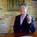 Dar viena garsi prancūziška frazė „Cherchez la femme!“ – „Ieškokite moters“ – labai tinkama politikos pasauliui.