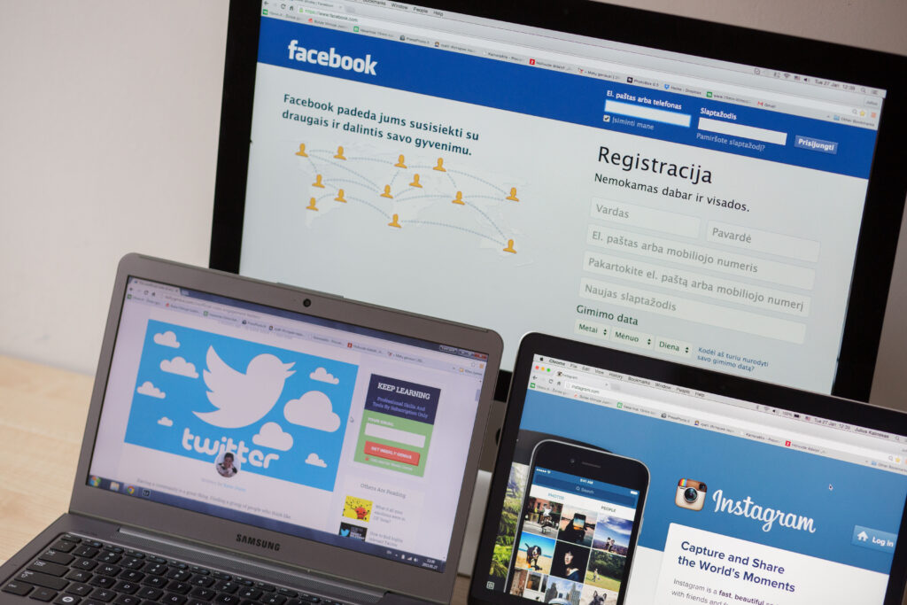 Pranešimų apie internete rastą neteisėtą ar žalingą turinį Lietuvoje ne tik registruojama daugiau, bet ir rimtesnių. Internete pilna ir tamsių dalykų.