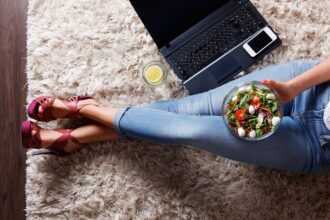 Ką valgote ir ką turėtumėte valgyti pagal savo Zodiako ženklą. Net jei ir nelabai tikime horoskopais, kartą kitą juose esame perskaitę tai, dėl ko norėjosi sušukti: „Bet juk čia rašo apie mane!“