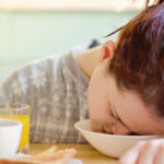 Tikriausiai ne vienas yra susidūręs su situacija, kai pavalgius užsinori nusnūsti. Pasirodo, dėl to kaltas ne tik nuovargis, bet kai kurie maisto produktai.