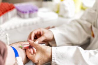 Kiekvienais metais dešimtys šalies gyventojų sužino, jog yra užsikrėtę žmogaus imunodeficito virusu (ŽIV).