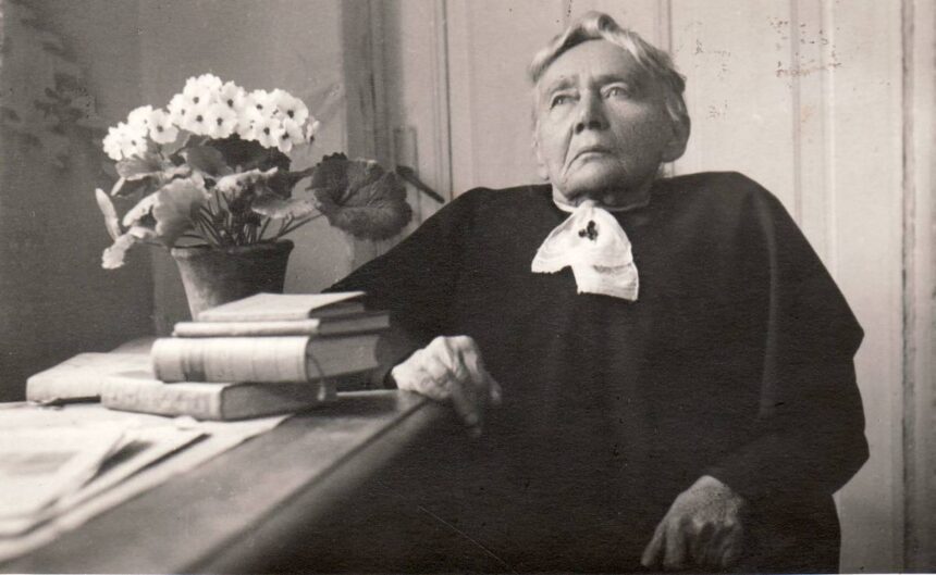 Gabrielė Petkevičaitė-Bitė – Panevėžio krašto pasididžiavimas. Ši didi moteris nešė tautinio atgimimo vėliavą ir dėjo nepriklausomos valstybės pamatus.