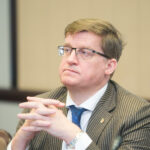 Per pastarąsias porą savaičių Lietuvoje pradėti penki ikiteisminiai tyrimai dėl paauglius prie savižudybės galinčio privesti žaidimo „Mėlynasis banginis“.