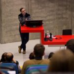 Abiturientai jau laiko brandos egzaminus ir kuria tolesnio gyvenimo planus, dažnam susijusius su studijomis.