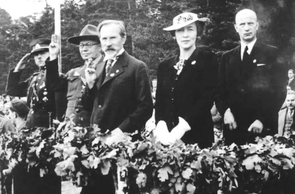 Užulėnyje žmonės vis dar atsimena Antaną Smetoną, jo šeimą, bet ypač daug pasakojimų likę apie Sofiją Smetonienę – kokia ji buvusi, ką gero apylinkei padariusi. ARCHYVO nuotr.