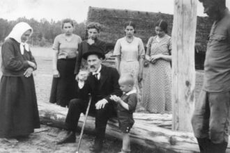 Pirmojo ir paskutinio tarpukario Lietuvos prezidento Antano Smetonos, kilusio iš gretimo Ukmergės rajono, palikimas nepaprastai įdomus.