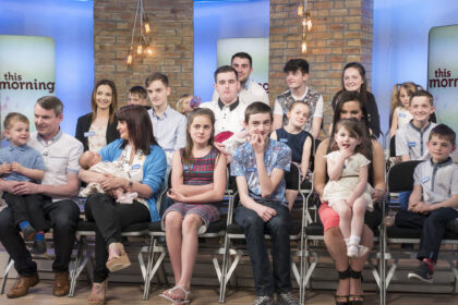 Bene gausiausioje ir žinomiausioje D. Britanijos šeimoje – džiugios nuotaikos. Radfordai paskelbė, jog į pasaulį beldžiasi ir 20-oji jų atžala.