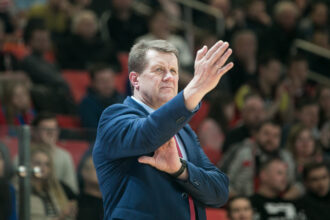 Auksinės 2003-iųjų krepšinio rinktinės vedlys Antanas Sireika neabejoja, kad dabartinė nacionalinė komanda šiemet yra pajėgi pakartoti auksinį žygį Senojo žemyno pirmenybėse.