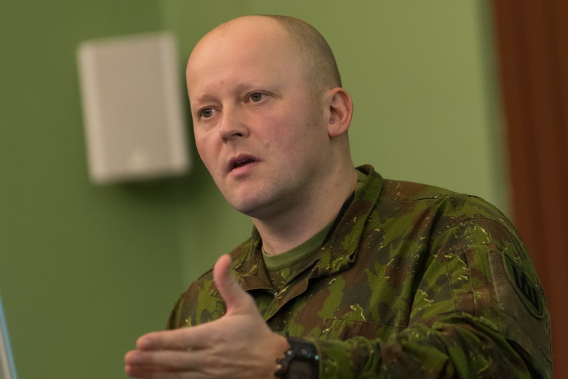 Lietuvos kariuomenės strateginės komunikacijos karininkas pulkininkas leitenantas Linas Idzelis. KTU nuotrauka