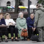 Keičiantis pensijų skaičiavimo tvarkai, šie metai senjorams turėtų būti turtingesni. Pensininkai sako, kad viskas paaiškės tik gavus pirmąsias pensijas, tačiau mano, kad naujoji reforma visgi yra didelis žingsnis į priekį.