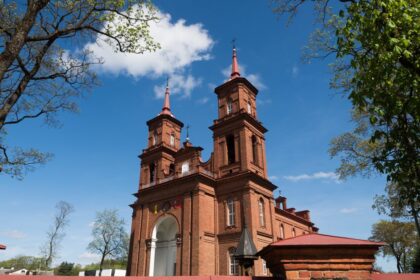 Aukštaitijos šviesulys monsinjoras Jonas Juodelis nuėjo sudėtingą gyvenimo ir tarnystės kelią, bet net ir kalinamas lageriuose vykdė savo pašaukimą.