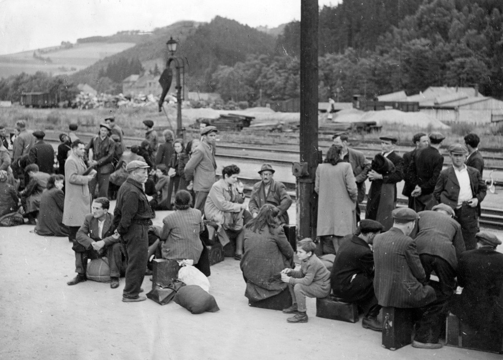 Karas ir okupacija išskyrė daugybę lietuvių šeimų ir ne vienos jų nariams daugiau nebuvo lemta susitikti.