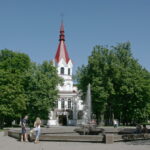 Sovietams paskelbus kovą su „opiumu liaudžiai“, tikintieji susidūrė su iššūkiu – išsaugoti nuo sunaikinimo savo bažnyčias.