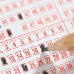 Stambus loterijos laimėjimas ne visada atneša laimę.