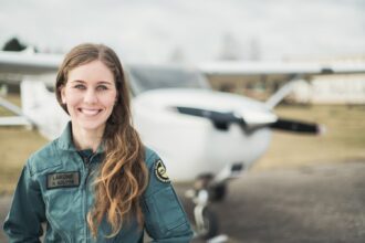 Regis, populiarios dainos „Reikėjo berniukams“ žodžius greitai teks perrašyti – aviacijoje užtikrintai savo pozicijas užima merginos.