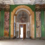 Andrius ir Neda – miestų tyrinėtojai: apleistuose pastatuose, požeminiuose įrengimuose, tuneliuose ir tokiose vietose, kur pašaliniams įeiti paprastai draudžiama, jie būtinai yra apsilenkę.