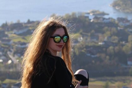 Iš Biržų kilusios Ievos Morkūnaitės kelias į muzikos pasaulį, regis, buvo užprogramuotas iš anksto. Muzikalioje šeimoje augusi mergina atrado ne tik pašaukimą mokyti muzikos kitus, bet ir asmeninį ryšį su sakrališkiausiu instrumentu.