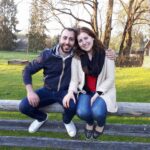 Panevėžietės Otilijos Kolodonskytės-Di Fazio ir jos sutuoktinio italo Salvatorės istorija tik dar kartą įrodo, jog negalia – ne argumentas save stabdyti. Jiedu nuo gimimo gyvena visiškos tylos pasaulyje, tačiau dėl to nejaučia barjerų ir net imasi darbų, kurie – nemenkas iššūkis ir girdintiesiems. Ne vienas panevėžietis yra važiavęs italo futbolininko Salvatorės vairuojamu taksi, o Otilija jau sausį pradės vadovauti Panevėžio kurčiųjų reabilitacijos centrui.