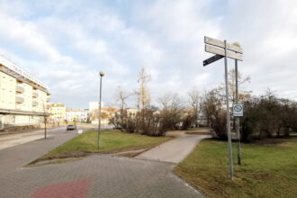 Gana vėlai Panevėžyje atsiradusi Savanorių aikštė turi įdomią istoriją, kurioje ne vieną puslapį reikėtų skirti ir miesto žydams.