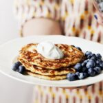 Užgavėnės – šventė, neskirta nevalgiesiems. Aišku, galima ją atšvęsti ir kalnu tradicinių blynų, bet kodėl nepabandžius išsikepti blynų ir užkandžiams, ir kaip pagrindinį patiekalą, ir kaip desertą?