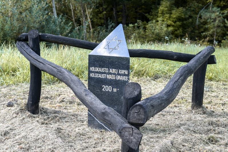 Nuo 1990-ųjų iki 2003-iųjų Lietuvos generalinė prokuratūra ir teritorinės prokuratūros iškėlė daugiau nei 130 baudžiamųjų bylų dėl karo nusikaltimų ir genocido nacių bei sovietinės okupacijos metais, iš jų 17 buvo dėl žydų genocido. P. ŽIDONIO nuotr.