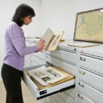 Panevėžys visada buvo spaudos miestas. Skirtingais laikmečiais leisti įvairūs leidiniai, panašiai kaip dabar, aprūpindavo miestelėnus visa reikalinga informacija, pradedant vietinėmis ir užsienio naujienomis ir baigiant komerciniais skelbimais.