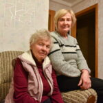 Jau tiek nedaug beliko, kai susėsime prie Kūčių stalo ragauti dvylika patiekalų, keistis dovanomis ir džiaugtis švente. Prieš daugiau nei septynias dešimtis metų į atšiaurų Sibirą ištremtieji tą vakarą prie tuščio stalo šaltyje guodė save prisiminimais apie namus.