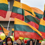 8-ajame dešimtmetyje Panevėžyje veikė grupė jaunuolių, išvysčiusių gan plačią nelegalių lapelių, kuriuose atsispindėjo tikroji šalies istorija, spausdinimo veiklą. Net būdami nepilnamečiai jie sugebėjo keletą metų bandyti sovietinės valdžios kantrybę, sėkmingai išvengdami saugumo pinklių. Kai jaunuosius Lietuvos patriotus galiausiai suėmė, apie tai skelbė net užsienio žiniasklaida, atidžiai sekusi bylos eigą.