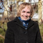 Karas Ukrainoje iš naujo persveria tikrąsias žmonijos vertybes. Panevėžyje ką tik pradėjo veikti nuo karo pabėgusių ukrainiečių registracijos centras. Liuda Gintautaitė-Balabonienė savanoriauti jame pasiprašė jau nuo pirmosios dienos.