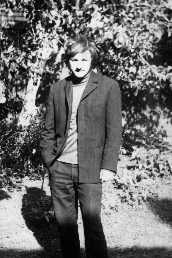 Po 1972-ųjų metų, kai Kaune susidegino Romas Kalanta ir įvyko masinės jaunimo manifestacijos, prasidėjo draudimų ir persekiojimų vajus. Romas apie 1970 metus. N. SIMĖNIENĖS ASMENINIO ALBUMO nuotr.