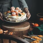 Gal mandarinai ir maži, bet nė kiek ne prastesni už kitus citrusus ir puikiausiai tinka kepiniams. O ir kas gali būti gardžiau už žiemiškiausio vaisiaus skonio pyragus, kai už lango – žiemiška dargana?