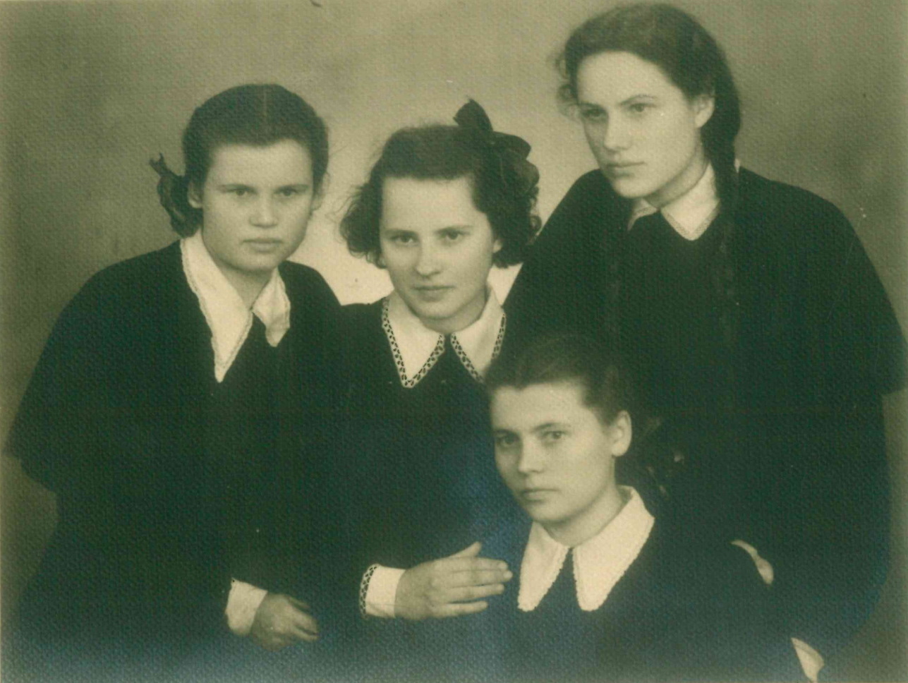 Stasė Miškinytė, Audronė Zavadskytė, Ramunė Dilkaitė, Irena Paulavičiūtė. ASMENINIO ARCHYVO nuotr.