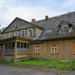 Garsiųjų Radvilų valdytas, vėliau Karpių perimtas, sovietmečiu nacionalizuotas garsusis Liberiškio dvaras už mažiau nei poros dešimčių kilometrų nuo Panevėžio dabar virtęs pavojingu objektu, pro kurį rizikinga net praeiti.