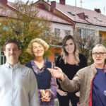 Prieš šimtą metų niekas ničnieko nenutuokė apie tokius dalykus, kaip radijas, televizija, lazeriai, tranzistoriai, telekomunikacijos... ir, žinoma, atominės bombos.