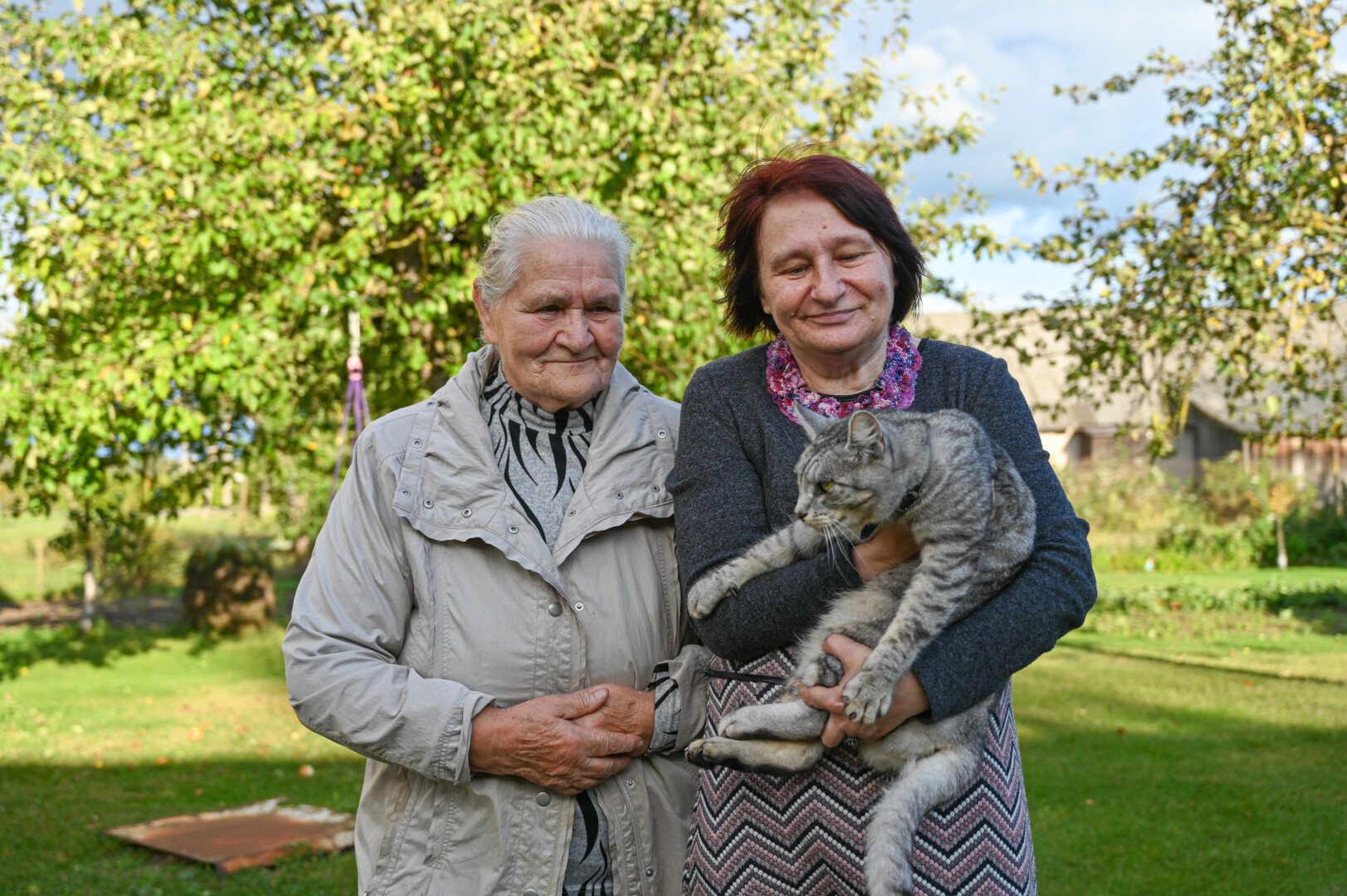 Bronė dėkinga mamai Danguolei Marijai Kanoverskienei, saugančiai ją nuo buities rūpesčių ir suteikiančią galimybę tiesiog kurti. P. ŽIDONIO nuotr.