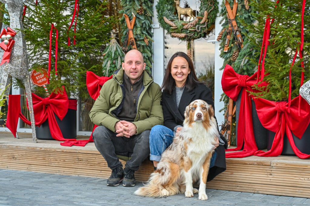 Panevėžiečiai Karolina ir Darius Tamošiūnai per dešimt metų Anglijoje pasiekė tai, apie ką daugelis svajoja: dėstytojos karjera universitete, nuosavas sėkmingas statybos ir architektūros verslas.