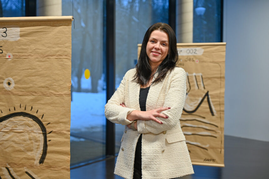 Romantiškame Skaistakalnio parke įsikūrusiam kūrybiškumo centrui „Pragiedruliai“ netikėtai likus be vadovo, prie jo vairo stojo komunikacijos ir rinkodaros specialistė Gita Laurinavičiūtė.