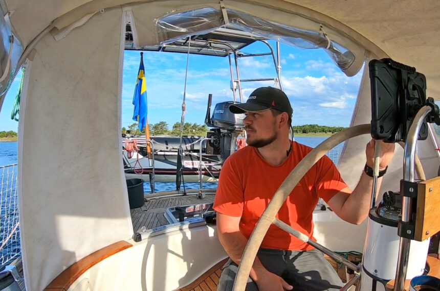 Apkeliauti pasaulį svajoja daugelis, tačiau mesti darbus, įsipareigojimus, nusistovėjusią rutiną ir pasileisti įkandin laukiančių nuotykių, neįkainojamų patirčių bei pažinčių ryžtasi vienetai.