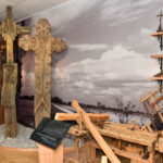 Panevėžio rajone išsaugoti devyni originalūs dievdirbio Vinco Svirskio kūriniai, iš jų trys kryžiai eksponuojami Panevėžio kraštotyros muziejuje, čia atkeliavę iš Krekenavos ir Ramygalos apylinkių. G. KARTANO nuotr.