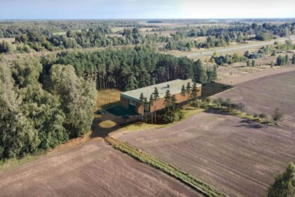 Artinasi Šilagalio krematoriumo, prieš kurį piestu stoja vietos gyventojai, statybų pradžia. Realų postūmį jai yra davęs Panevėžio rajono meras, dar vasarį pasirašęs leidimą rengti vietovės detalųjį planą, reikalingą tokioms statyboms.