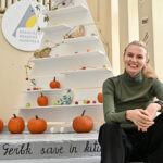 Agnė Kuginytė svajojo apie aktorės karjerą, studijavo aktorinį meną ir net negalvojo iš Vilniaus grįžti gyventi į gimtąjį Panevėžį. Kol šeimai tekęs išbandymas planus apvertė aukštyn kojomis ir parodė, kad net skausmingos pamokos – tik į gera.