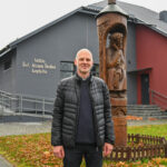 Panevėžietis kunigas 44-erių Mindaugas Kučinskas bendraudamas su vaikais labai rimtai žiūri į jų norus. Dvasininkas iš savo patirties žino, kur gali nuvesti devynmečio svajonės.