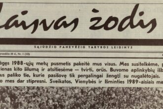 Praėjusio šimtmečio devintojo dešimtmečio pabaiga pažymėta istorinių įvykių gausa. 1988 metų birželio 3-iąją Vilniuje įsteigus Lietuvos Persitvarkymo Sąjūdžio iniciatyvinę grupę, po mėnesio Aukštaitijos sostinėje gimė Sąjūdžio Panevėžio rėmimo grupė.