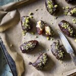 Ar mėgstate datules? Jeigu taip, greičiausiai skanaujate jas vienas. Ir tai puiku.