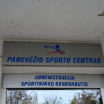 Panevėžio sporto centro trenerių kantrybės taurė persipildė. Jie rengia raštą įstaigos vadovui, reikalaudami peržiūrėti darbo užmokesčio koeficientus. Visgi treneriai prasitaria, kad nebeadekvatūs atlyginimai – tik ledkalnio viršūnė sportininkų kalvėje.