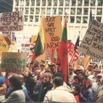 Lietuvių išeivių bendruomenės užsienyje ne tik išsaugojo savo tapatybę, bet ir tapo svarbiausia jėga, visus sovietmečio dešimtmečius išlaikiusia nepriklausomos Lietuvos idėją gyvą. Išeiviai kūrė diplomatiją be valstybės teritorijos, kovojo tarptautinėje arenoje, saugojo kultūrą tėvynės, iš kurios buvo priversti bėgti.