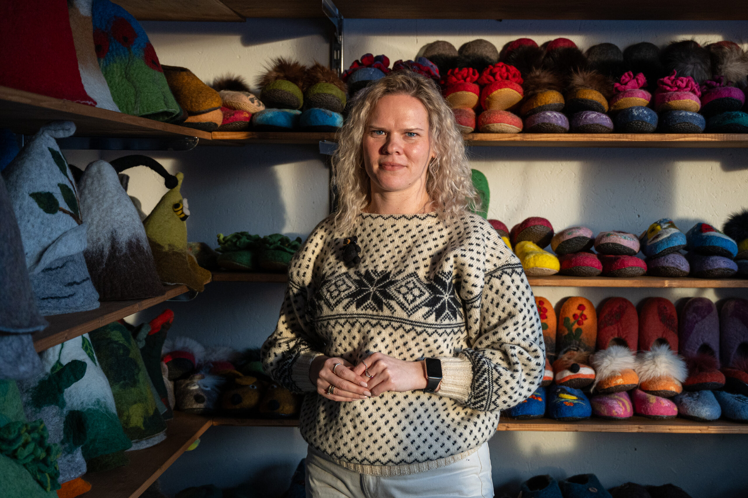 Po mamos netekties Gintarei prireikė laiko, kol vėl galėjo prisiliesti prie vilnos. P. ŽIDONIO nuotr.