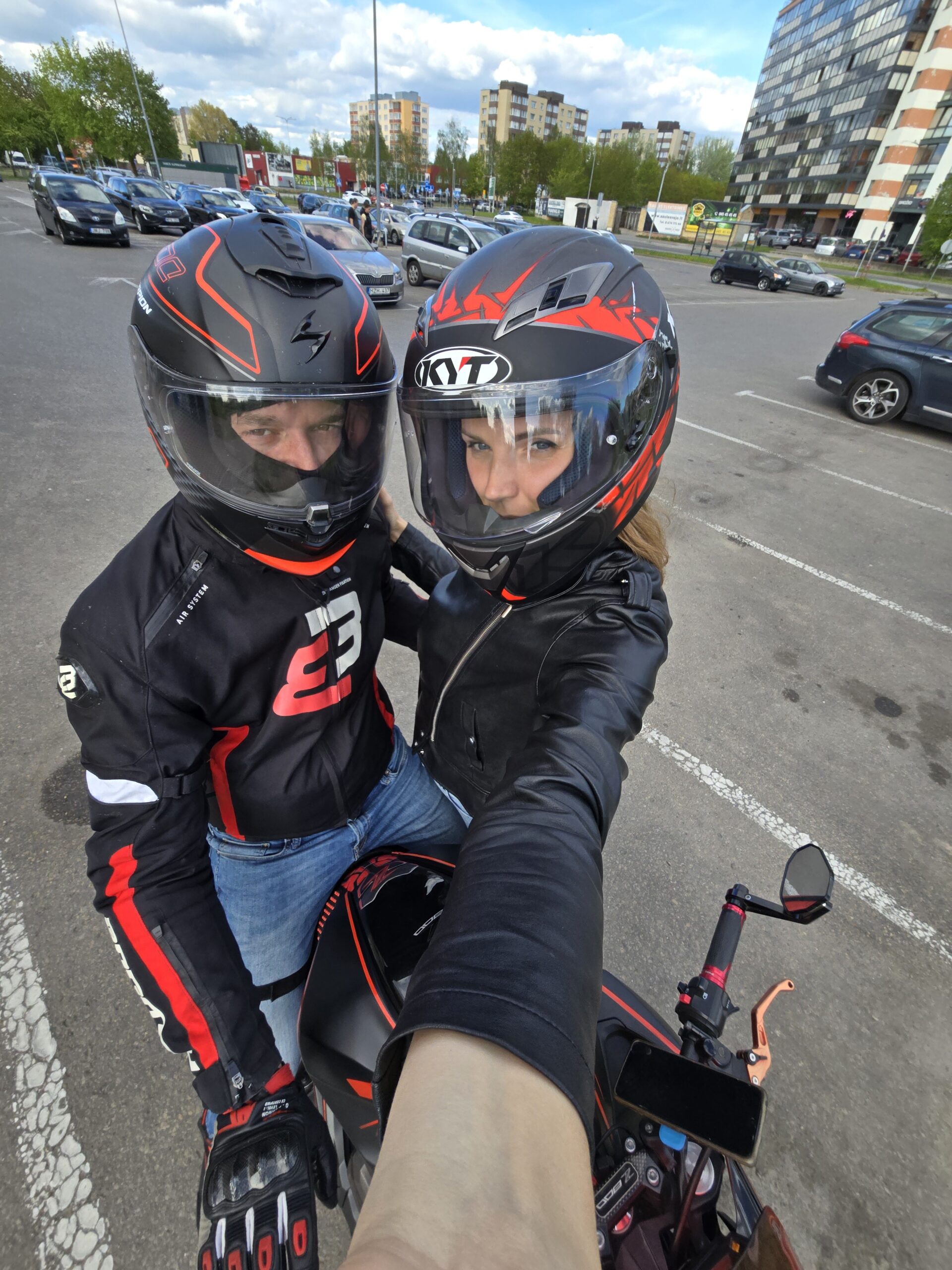 Vėjūnė su vyru susipažino per bendrą pomėgį – motociklus. ASMENINIO ARCHYVO nuotr.